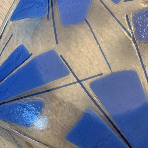 Square Fused Glass Serving Plate 6 5/8” w/ Blue Design & Textured Bottom - Picture 4 of 5